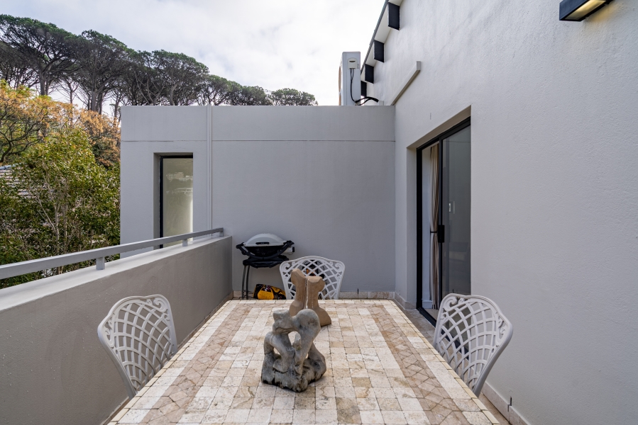 3 Bedroom Property for Sale in Oranjezicht Western Cape